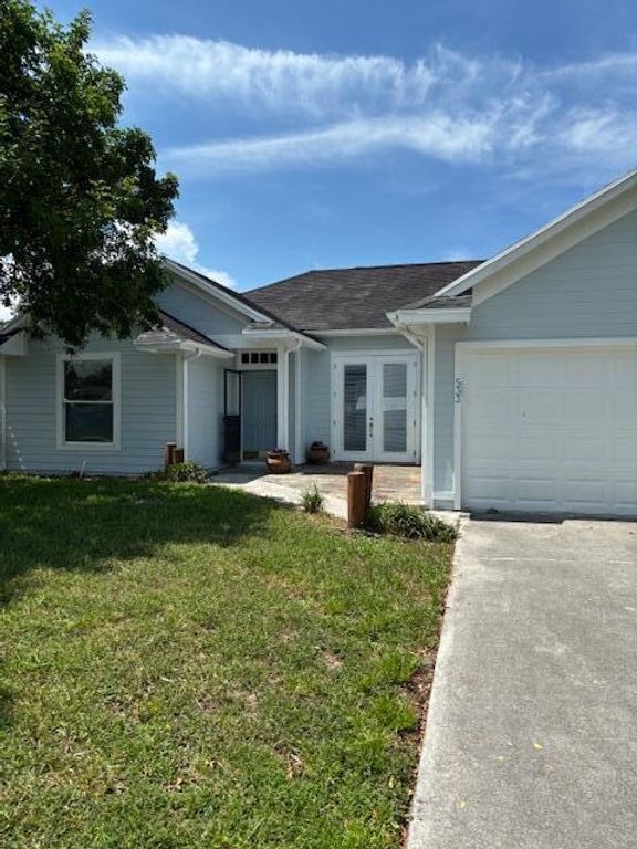 533 NW Avon Avenue, Port St. Lucie, Port St Lucie, FL 34983