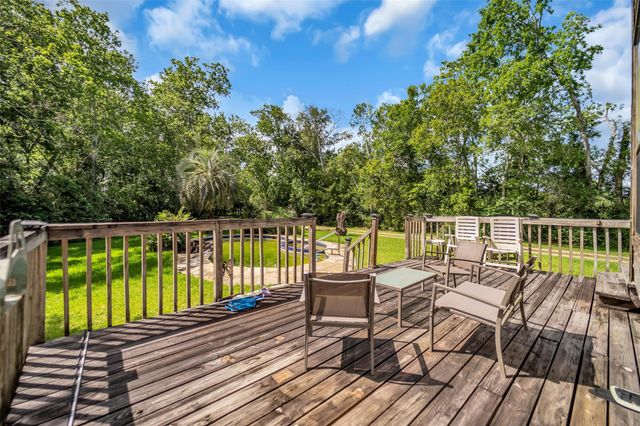 1355 County Road 145, Alvin, TX 77511