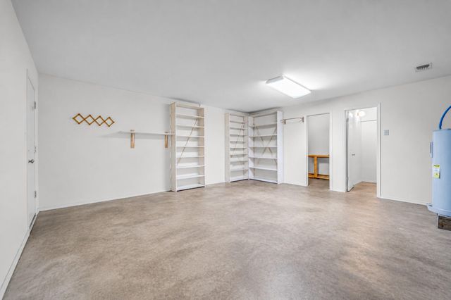 1355 County Road 145, Alvin, TX 77511