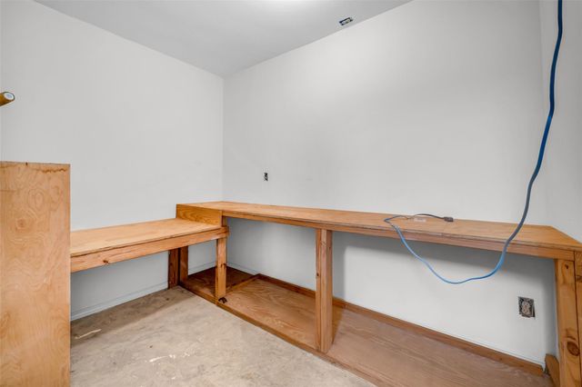 1355 County Road 145, Alvin, TX 77511