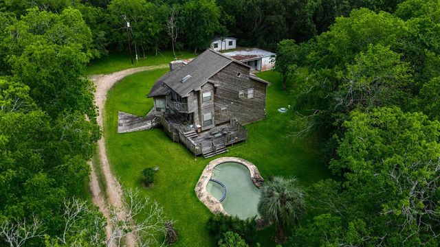 1355 County Road 145, Alvin, TX 77511