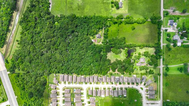 1355 County Road 145, Alvin, TX 77511