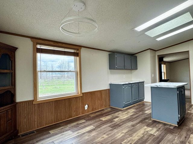 N2807 COUNTY ROAD C, Pulaski, WI 54162