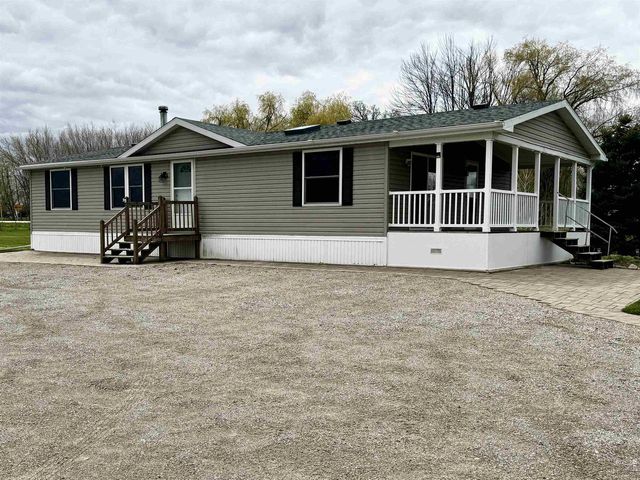 N2807 COUNTY ROAD C, Pulaski, WI 54162
