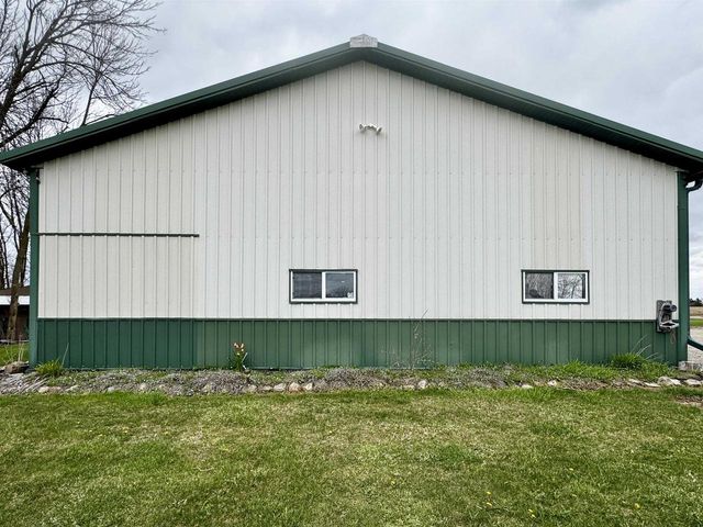 N2807 COUNTY ROAD C, Pulaski, WI 54162
