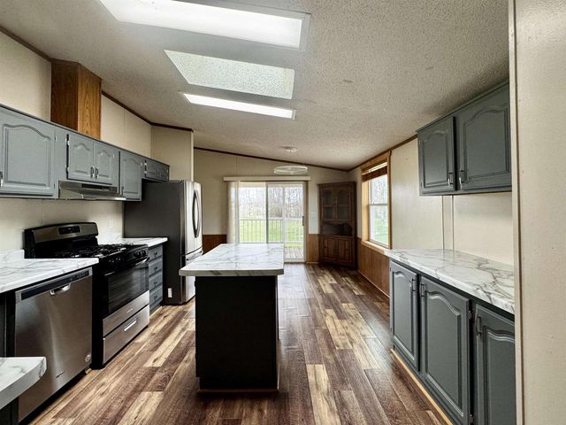 N2807 COUNTY ROAD C, Pulaski, WI 54162