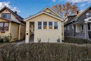 212 Roslyn Street, Buffalo, NY 14215