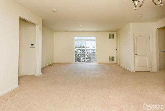 2224 Edward Stec Boulevard, Edison, NJ 08837