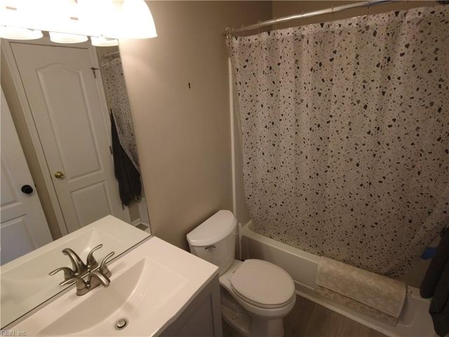 5023 Huntclub CHSE, Suffolk, VA 23435
