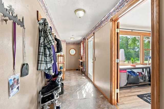 882 Taylor Lane, Stoughton, WI 53589