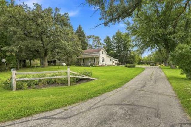 882 Taylor Lane, Stoughton, WI 53589