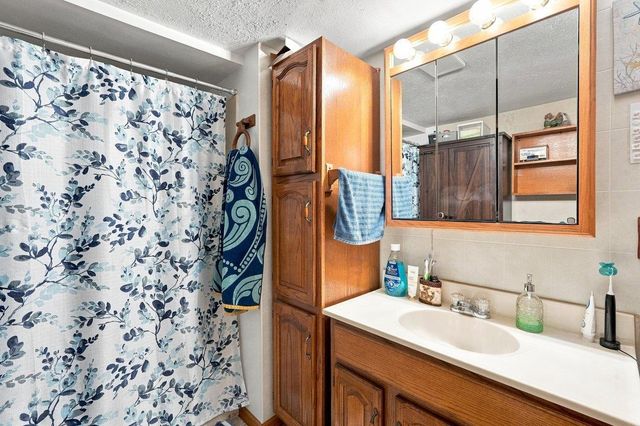 882 Taylor Lane, Stoughton, WI 53589