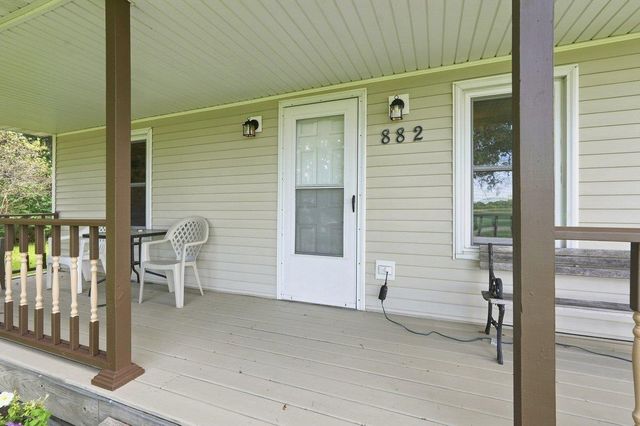882 Taylor Lane, Stoughton, WI 53589