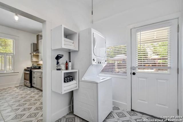 201 Berkshire, San Antonio, TX 78210