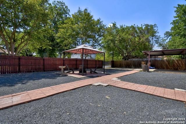 201 Berkshire, San Antonio, TX 78210