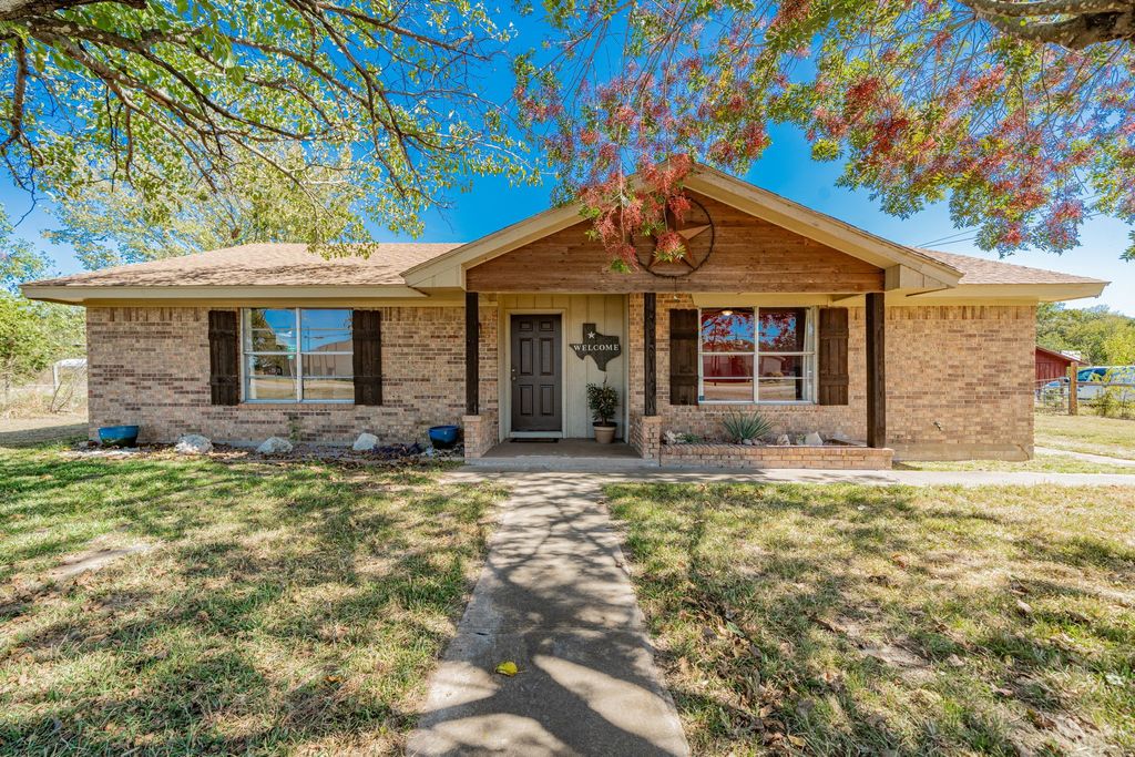 3718 N State Highway 78, Bonham, TX 75418