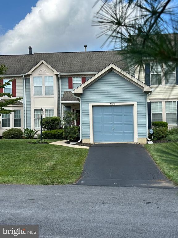 602 INVERNESS CT, CHADDS FORD, PA 19317 — exterior