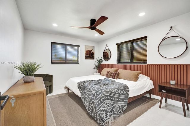 1860 NW 121st St, Miami, FL 33167