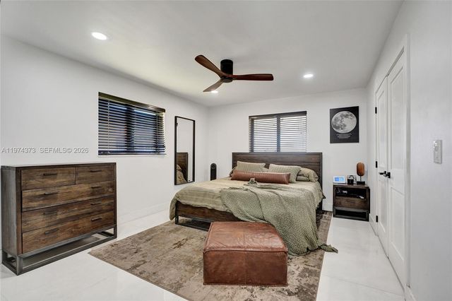 1860 NW 121st St, Miami, FL 33167