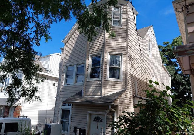 173 Benziger Avenue, Staten Island, NY 10301