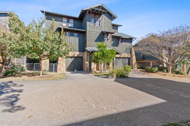 2208 Seabiscuit CV 133, Spicewood, TX 78669