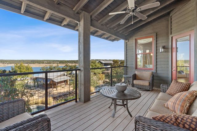 2208 Seabiscuit CV 133, Spicewood, TX 78669