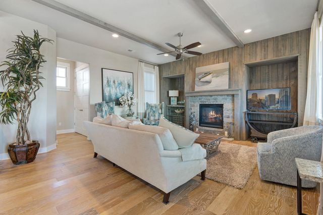 2208 Seabiscuit CV 133, Spicewood, TX 78669