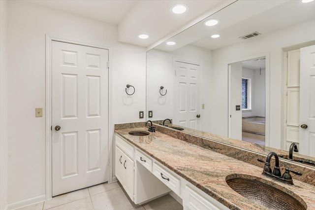 2505 ROYAL LYTHAM DR, Austin, TX 78747