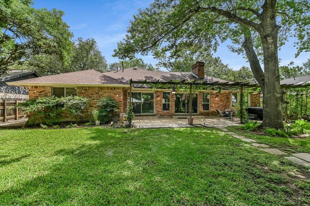 2505 ROYAL LYTHAM DR, Austin, TX 78747