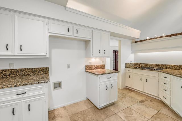 2505 ROYAL LYTHAM DR, Austin, TX 78747