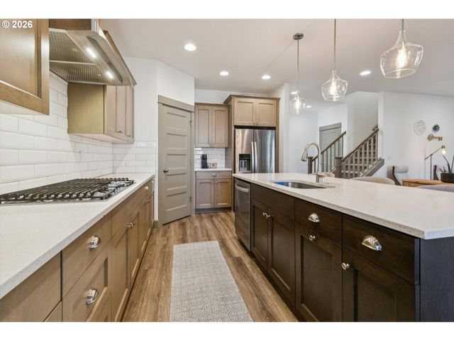 12362 HAMPTON Dr, Oregon City, OR 97045