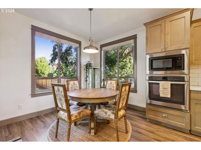 12362 HAMPTON Dr, Oregon City, OR 97045