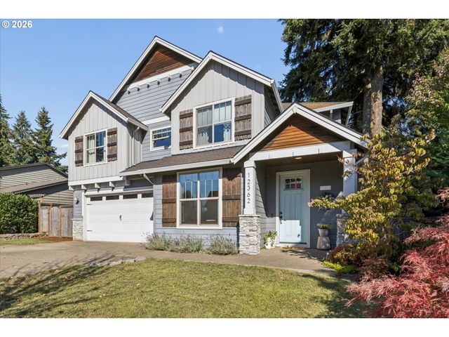 12362 HAMPTON Dr, Oregon City, OR 97045