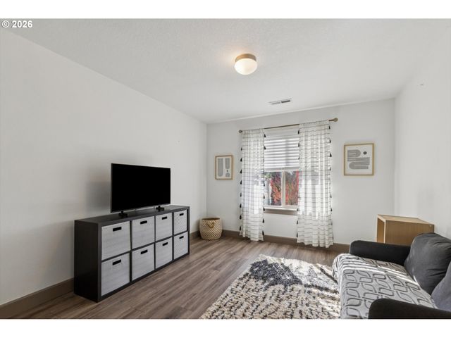 12362 HAMPTON Dr, Oregon City, OR 97045