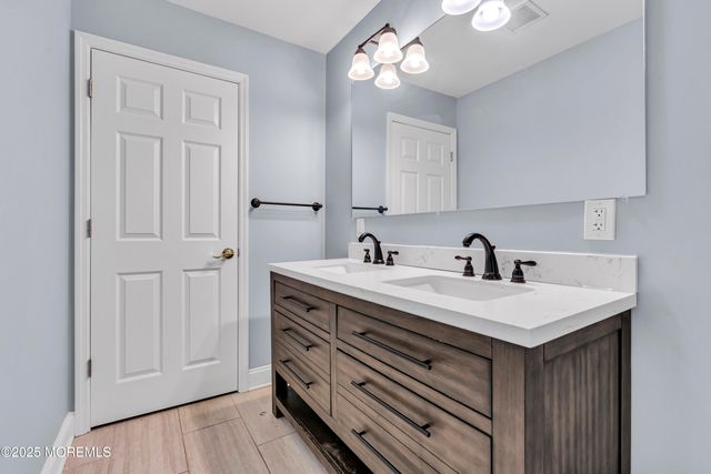 123 Freehold Road, Manalapan, NJ 07726