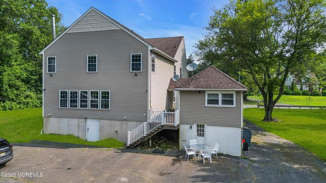 123 Freehold Road, Manalapan, NJ 07726