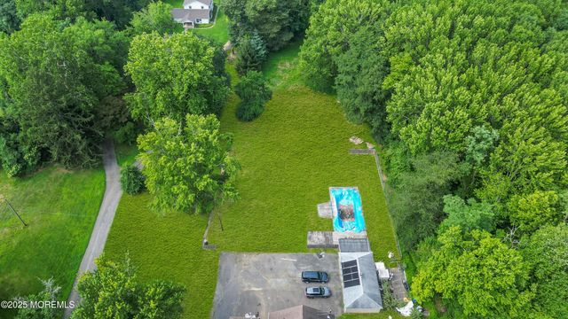 123 Freehold Road, Manalapan, NJ 07726