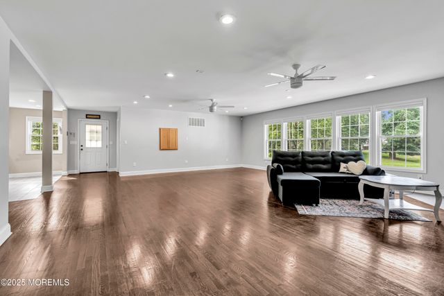 123 Freehold Road, Manalapan, NJ 07726
