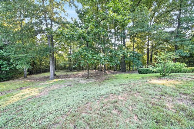 309 Deer Run Drive, Ellerslie, GA 31807
