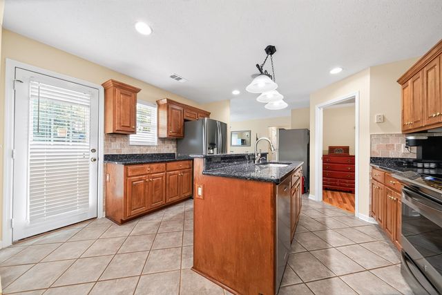 309 Deer Run Drive, Ellerslie, GA 31807