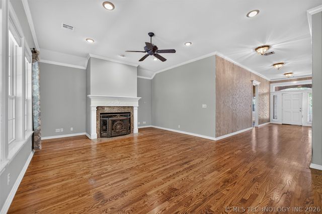 7909 S Juniper Avenue, Broken Arrow, OK 74011
