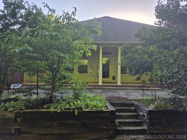 7909 S Juniper Avenue, Broken Arrow, OK 74011