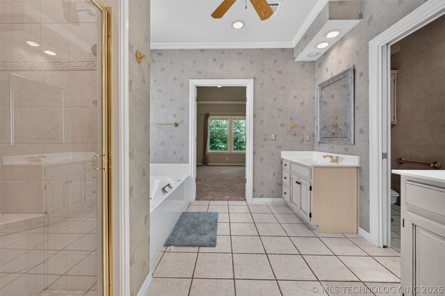 7909 S Juniper Avenue, Broken Arrow, OK 74011