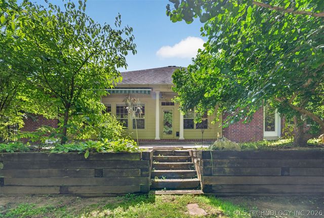 7909 S Juniper Avenue, Broken Arrow, OK 74011