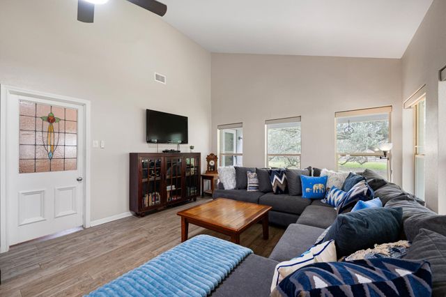 9911 Ironwood Lane, Fairchilds, TX 77469