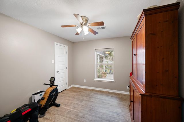 9911 Ironwood Lane, Fairchilds, TX 77469