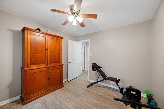 9911 Ironwood Lane, Fairchilds, TX 77469