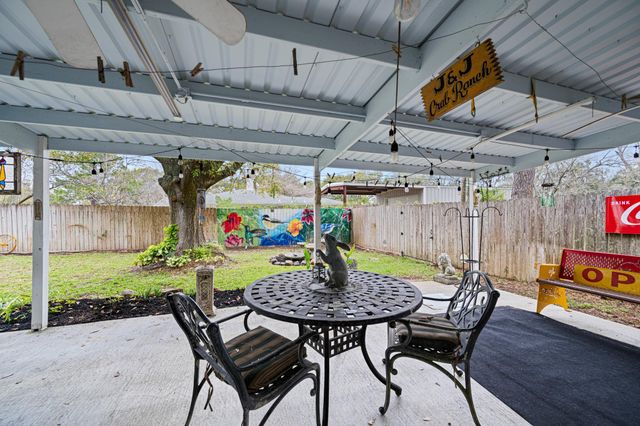 9911 Ironwood Lane, Fairchilds, TX 77469