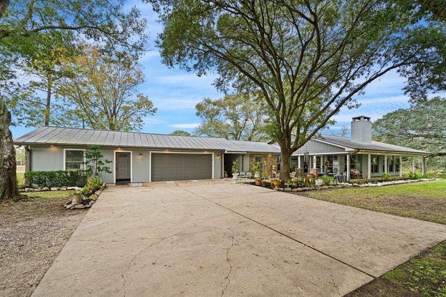 9911 Ironwood Lane, Fairchilds, TX 77469