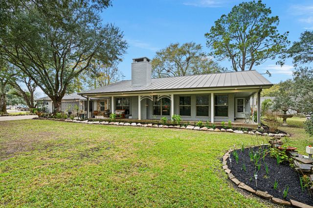 9911 Ironwood Lane, Fairchilds, TX 77469